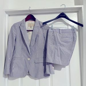 Banana Republic Women’s Seersucker Short Suit